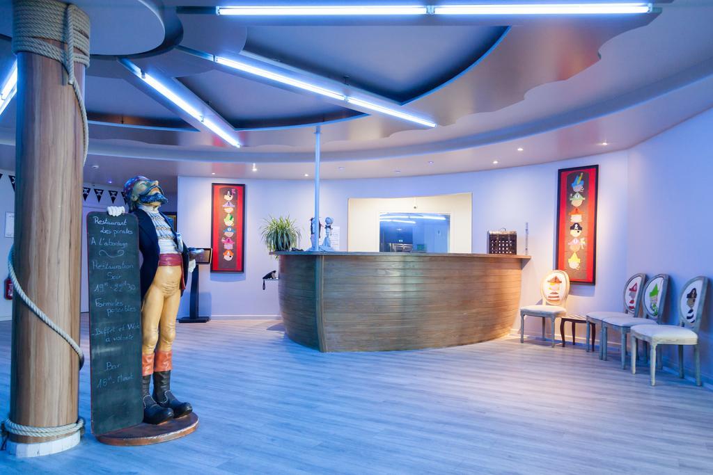 Hotel Du Parc - Pirates Chasseneuil-du-Poitou Kültér fotó